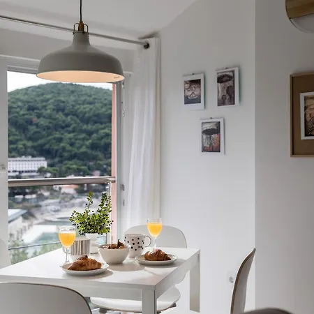 Cozy - One-bedroom With Sea View Διαμέρισμα Ντουμπρόβνικ